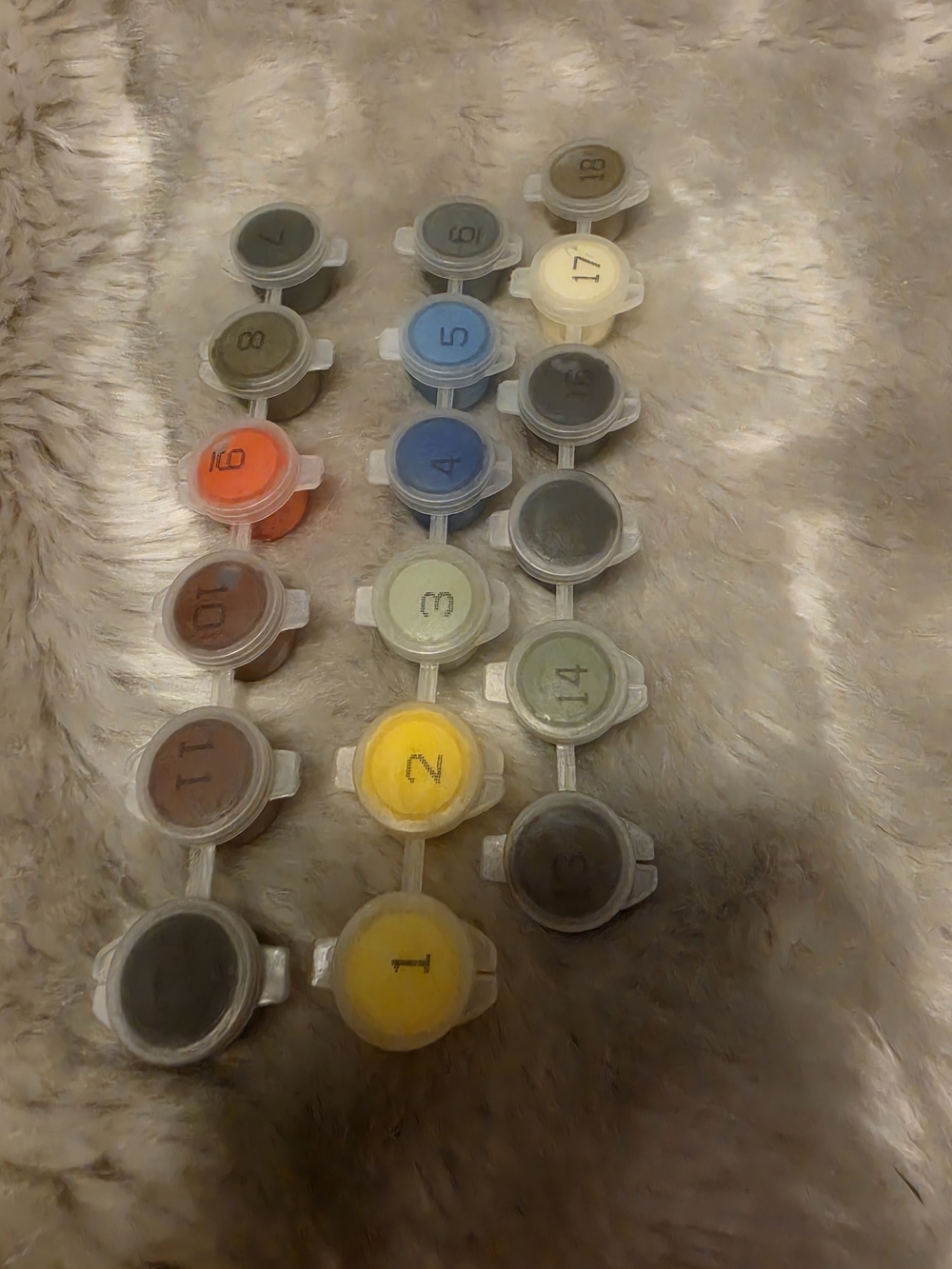 Unknown Brand Yellow and Multicolor Craft Paint Pod Set